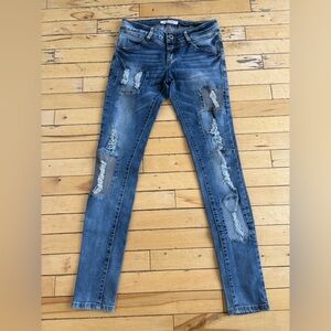 Trendy Distressed Skinny Jeans in Blue